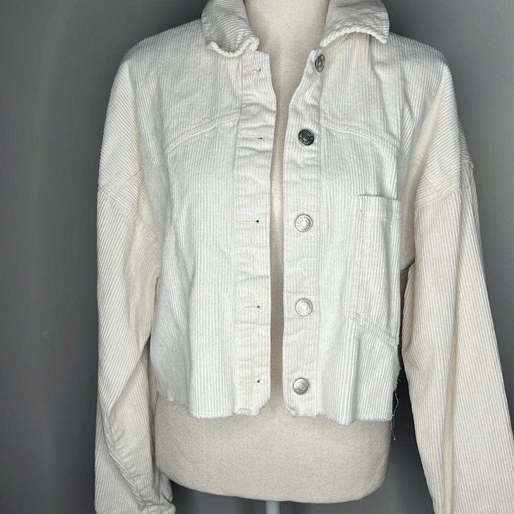 Women’s Large Forever 21 Corduroy Cream Button Up Jacket